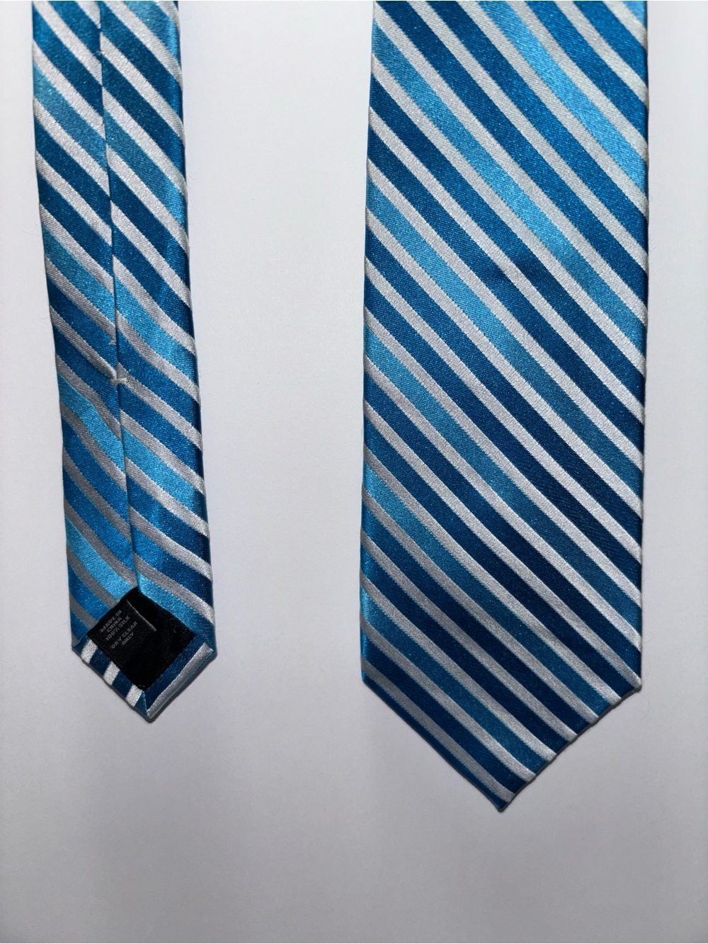 Express Aqua White Stripe Long Necktie Slim Skinny Style 100% Silk China Formal